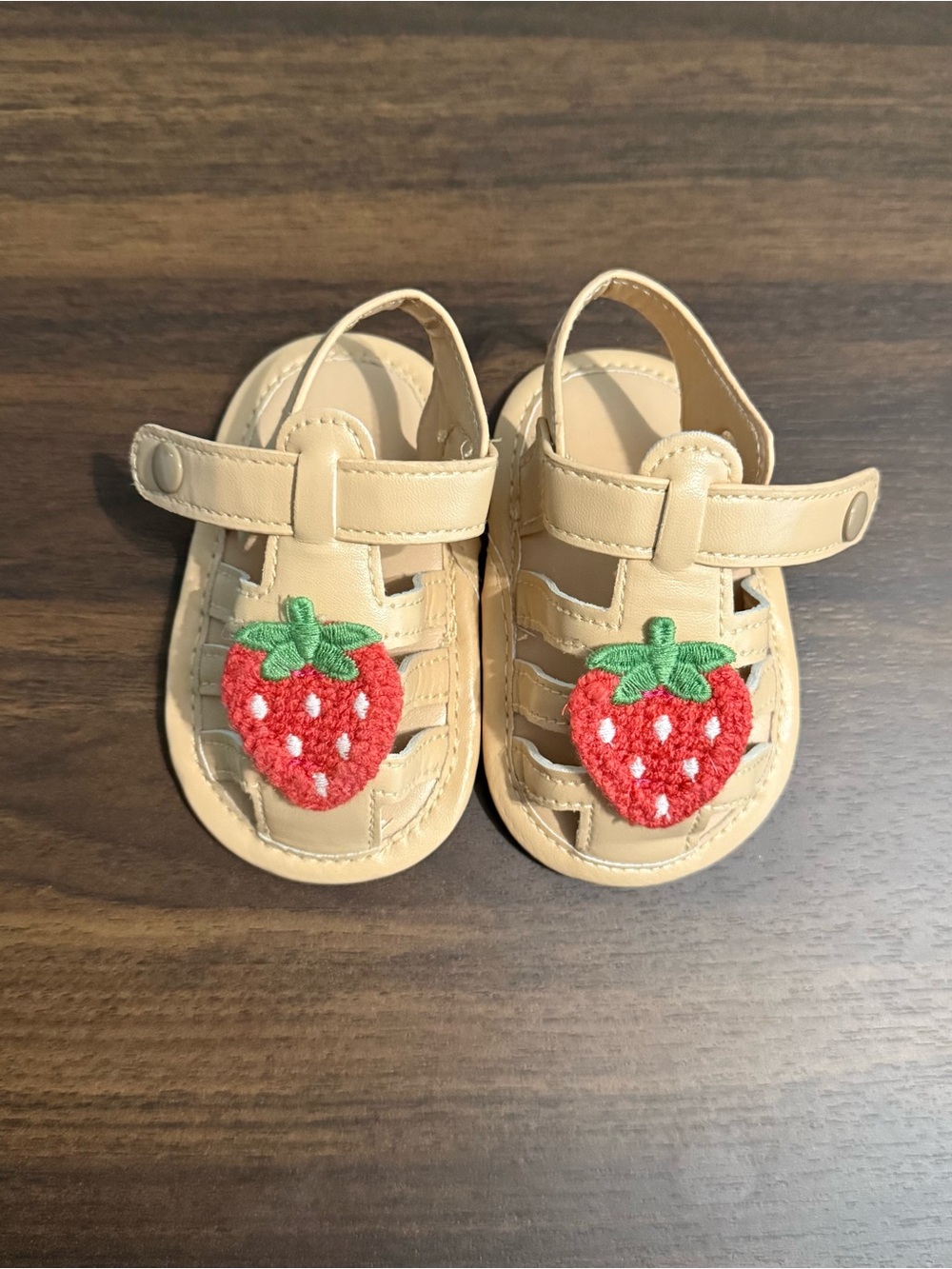 Baby girl strawberry sandals